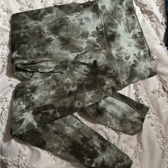 Lululemon Align Leggings - Picture 1 of 4